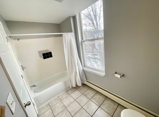 352 Monroe St #2, Troy, NY 12180