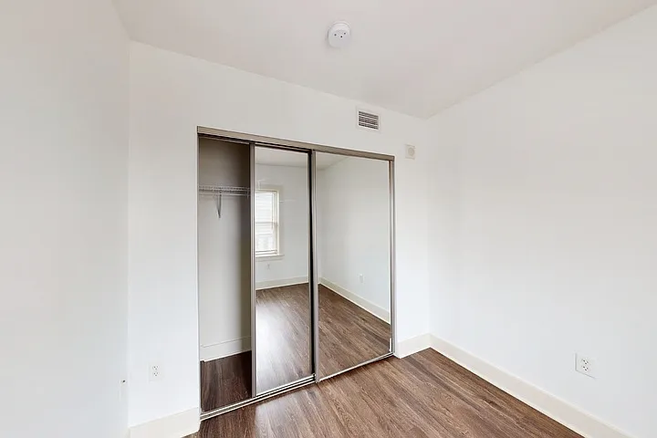 Clyde Manor — Photo 130