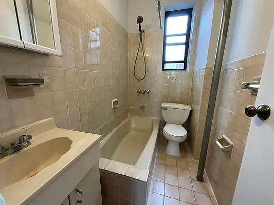 Rented by AM Residential | media 13