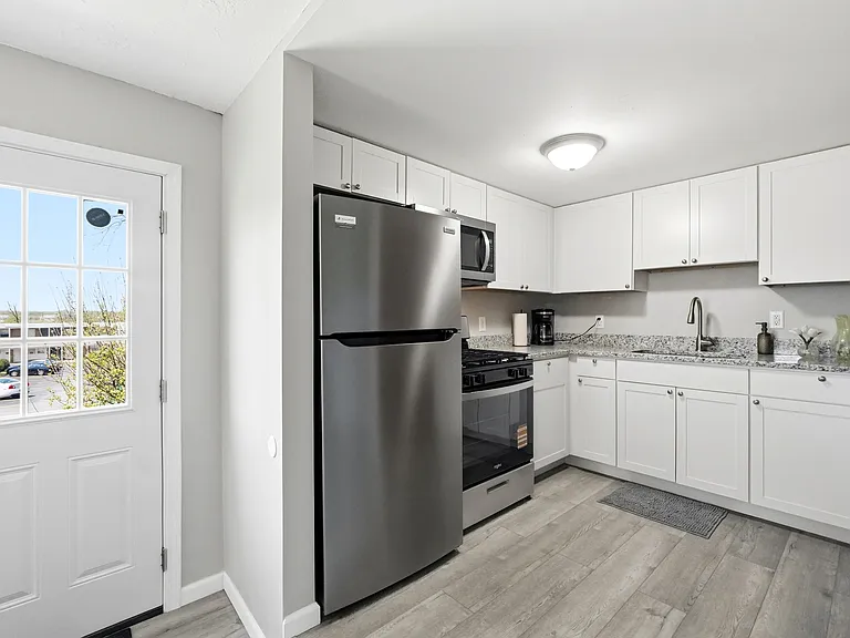 7590 Mentor Ave #1 — Photo 5