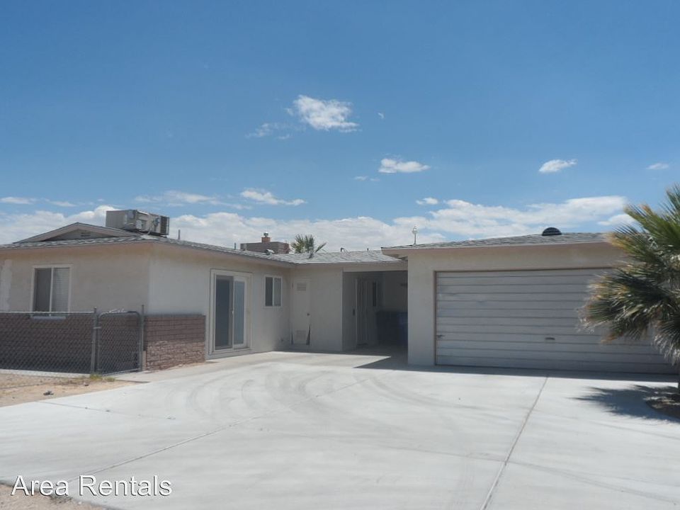 1st image of 921 Manzanita Dr