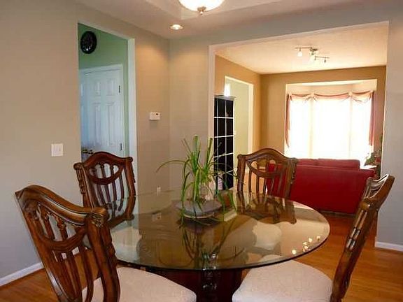 4th image of 6 Warbler Ln