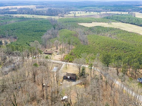 2nd image of 574 Twin Ponds Rd