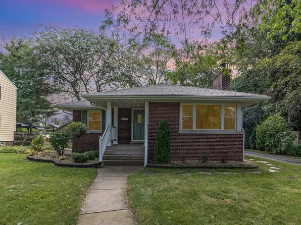 7329 Baring Pkwy, Hammond, IN 46324