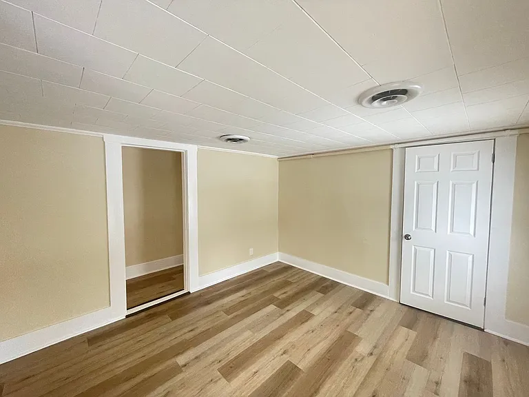 98 Main St #2 — Photo 5