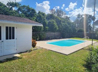 5914 Wilson Dr, Zephyrhills, FL 33542