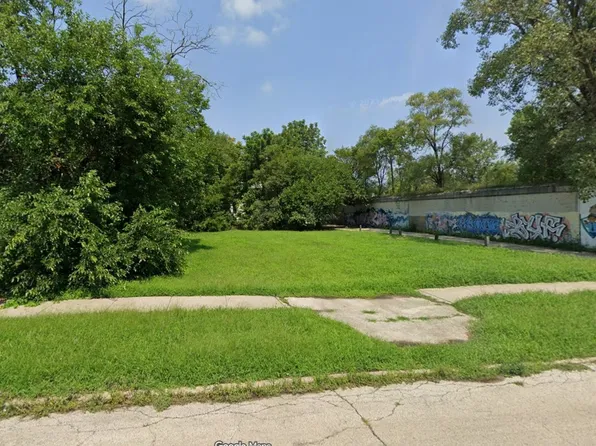 604 W 62nd St, Chicago, IL 60621