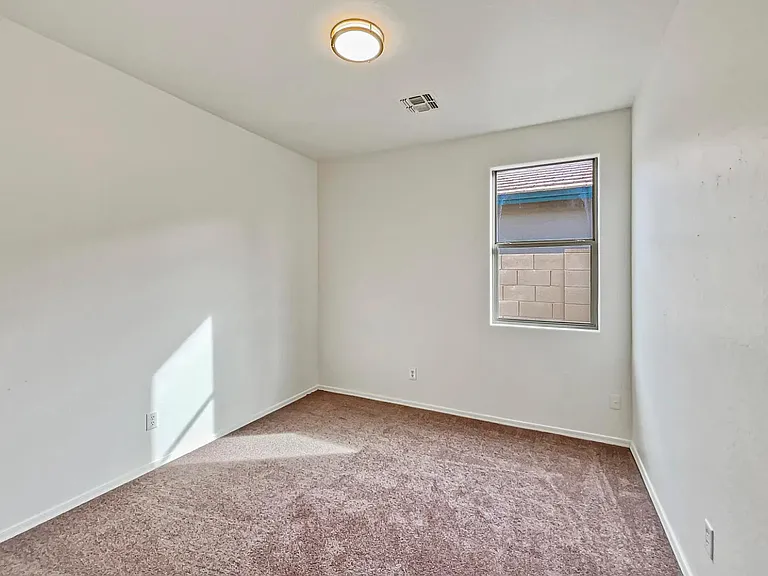 3732 W Glass Ln — Photo 9