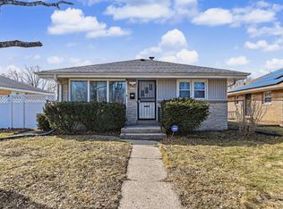 6045 West Lincoln Creek DRIVE, Milwaukee, WI 53218