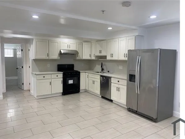 2418 Highland Ave, Oakland, CA 94606