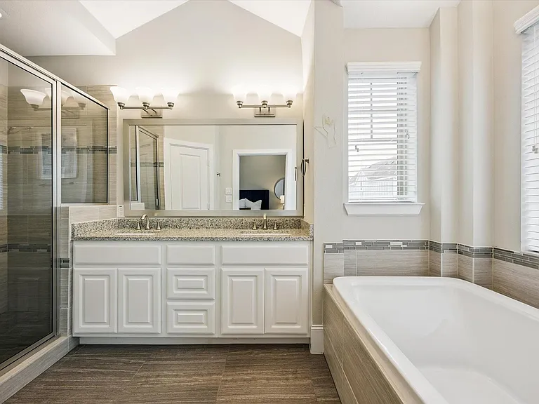 739 Dorothy St — Photo 14