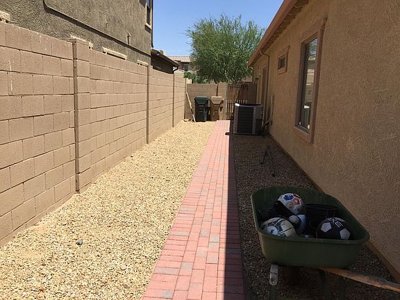 4th image of 15665 W Mackenzie Dr