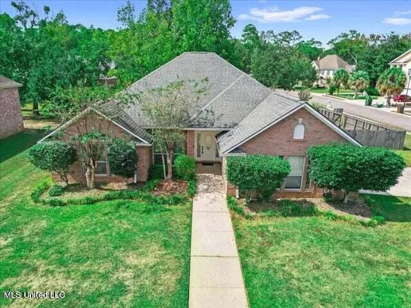 467 Channel Mark Dr, Biloxi, MS 39531