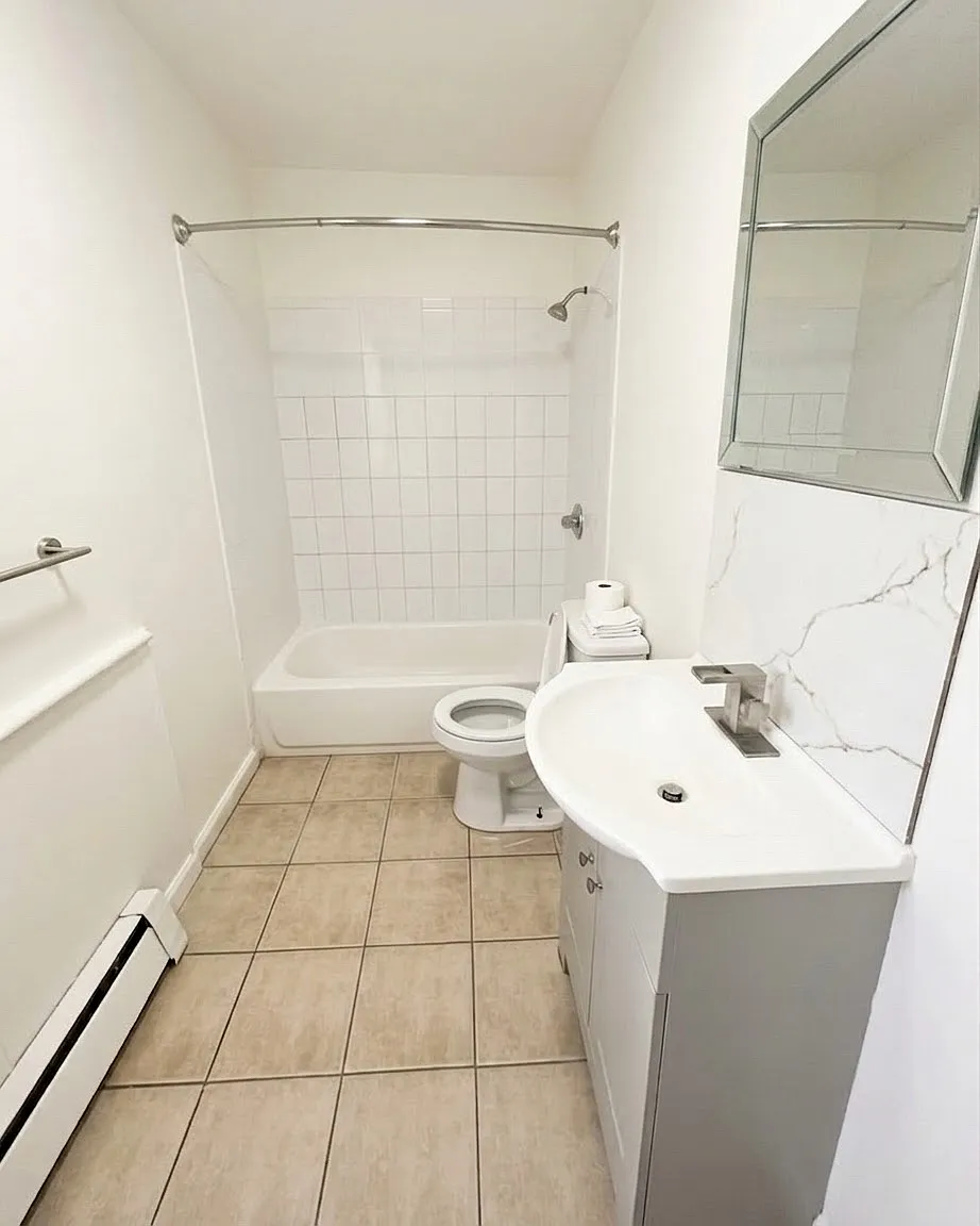 2 bed, 800 sqft, $1,800 — Photo 4