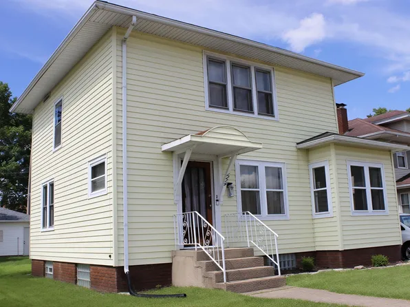 1216 E 3rd St, Mishawaka, IN 46544