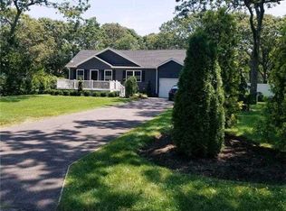 17 Daisy Pl, Selden, NY 11784