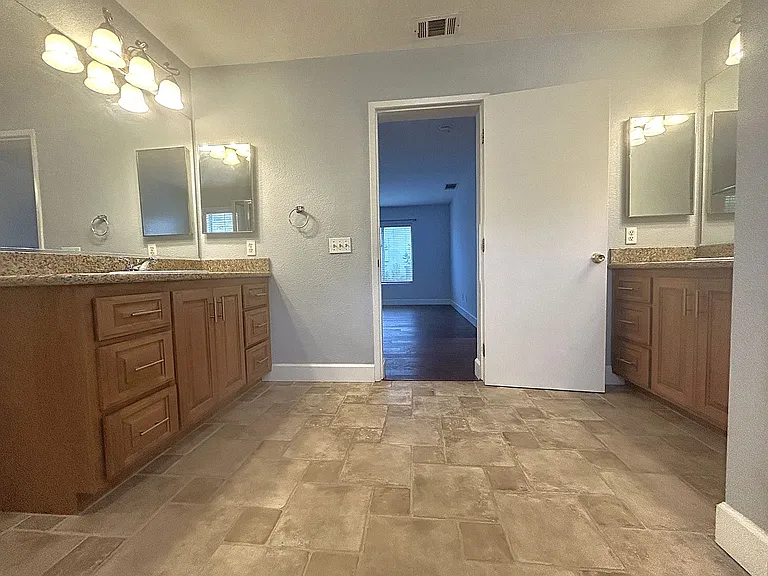 4344 Stone Mountain Dr — Photo 27