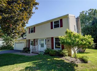 28 Railroad Mills Rd, Pittsford, NY 14534