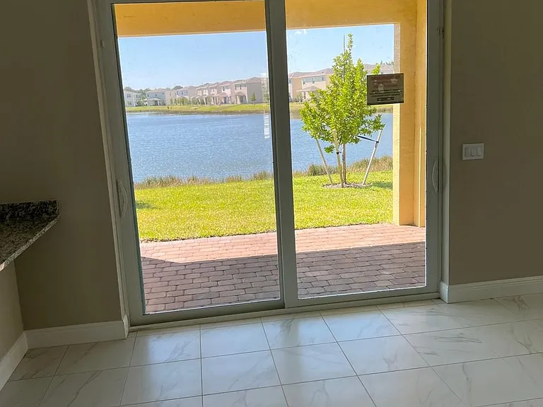 2751 NW Treviso Cir — Photo 24