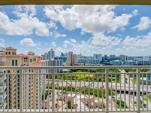 5th image of 19501 W Country Club Dr APT 2607