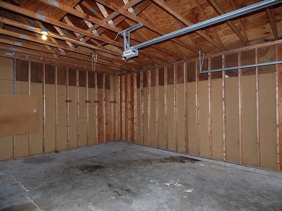 5th image of 1312 Josephine St
