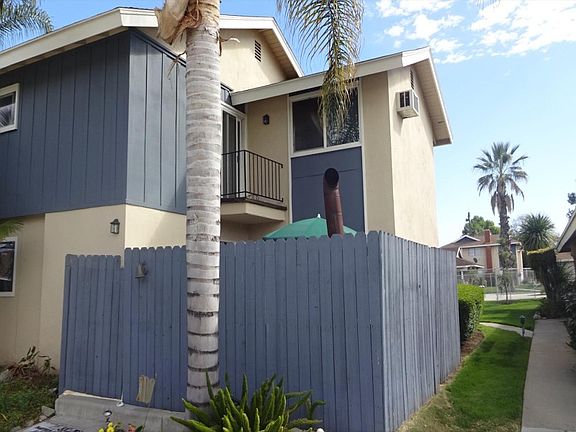3rd image of 2560 College Ln