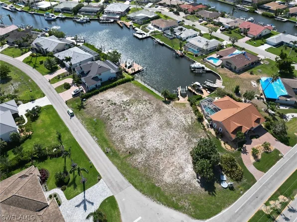 14730 Caleb Dr, Fort Myers, FL 33908