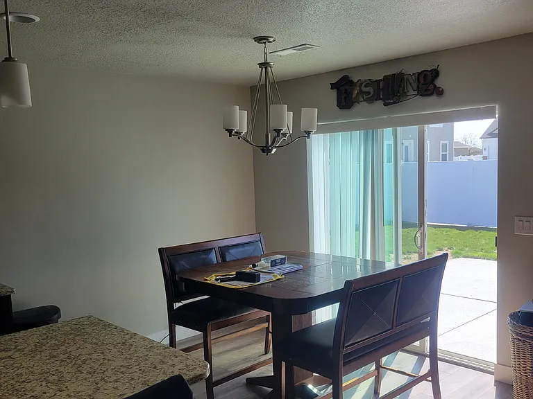 3069 S 2125 W — Photo 4