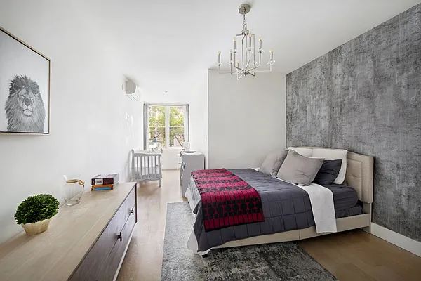 Rented by Halstead Real Estate | media 21