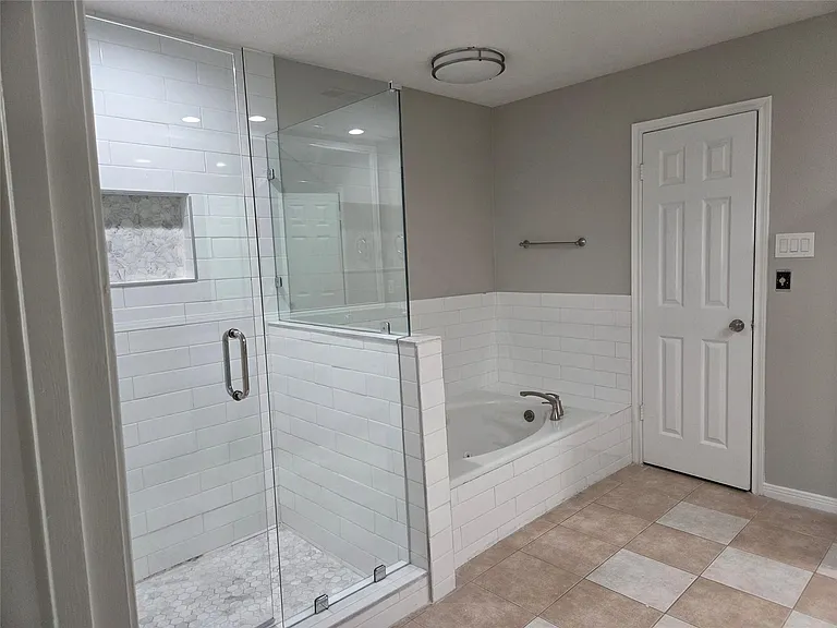 14743 Charlmont Dr — Photo 13
