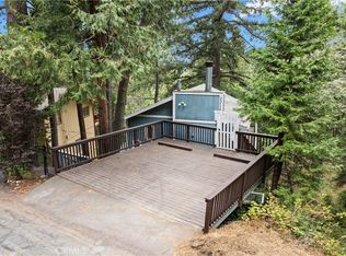 23774 Lakeview Dr, Crestline, CA 92325