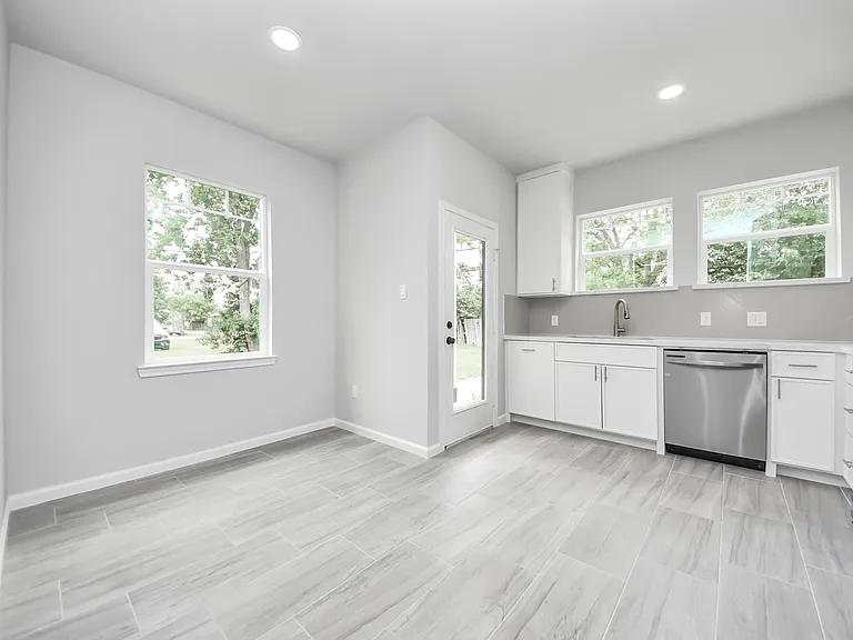 303 S Utah St — Photo 7