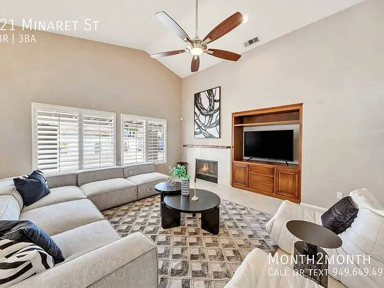 421 Minaret St — Photo 7