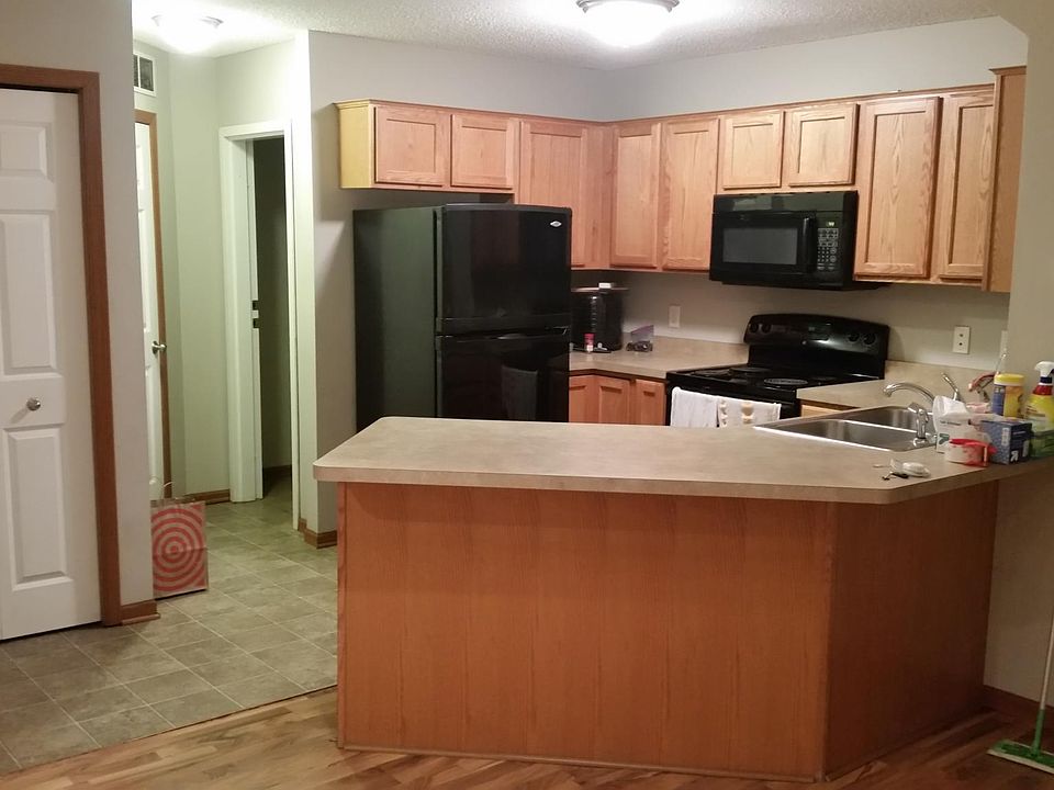 2nd image of 16457 Elm Creek Ln