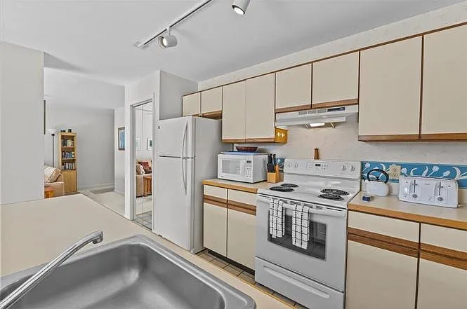 110 Mountainside Dr #110 — Photo 8