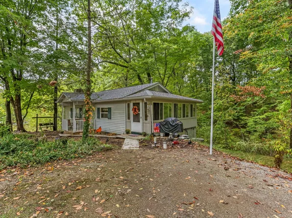 9126 Walnut Dowler Rd, Logan, OH 43138