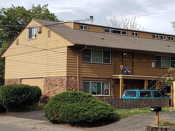 2nd image of 1301 E Reserve St APT 13
