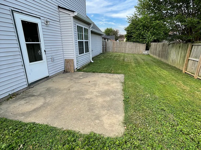 2536 Lake Shore Point — Photo 6
