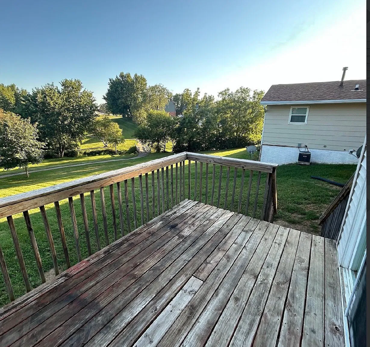 3 bed, 2.0 bath, 900 sqft, $1,400 — Photo 3