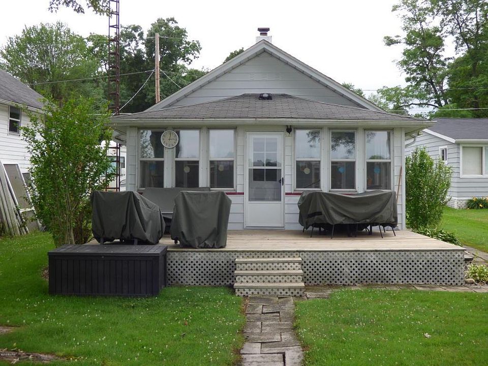 1st image of 70127 Beach Dr