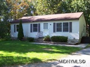 7821 Clark Mills Rd, Whitesboro, NY 13492