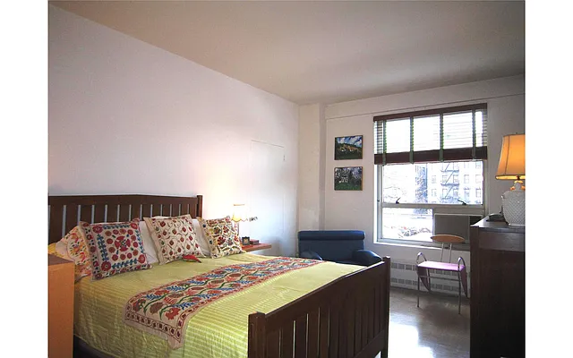 Sold by Douglas Elliman | media 15