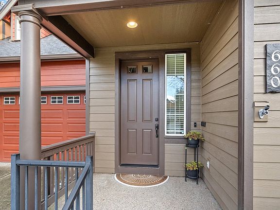 4th image of 660 NE 73rd Ave