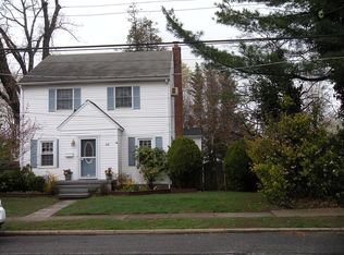 45 Mabel Pl, Merrick, NY 11566