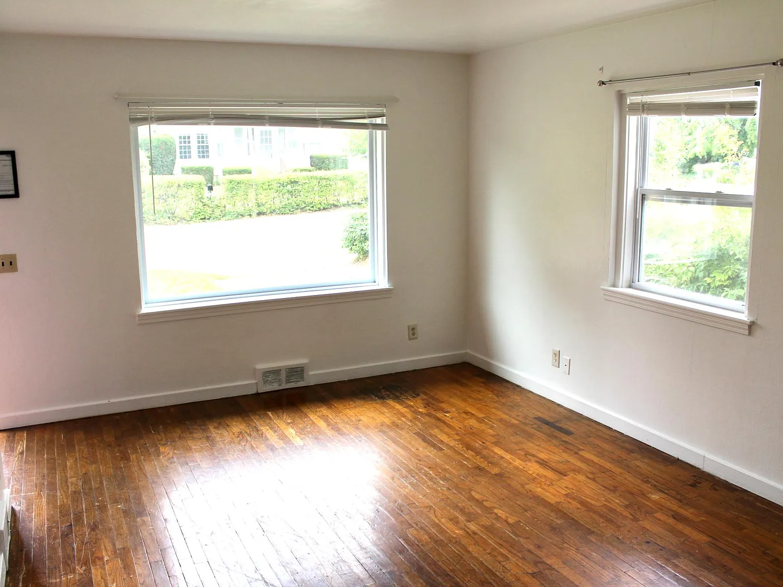 4 bed, 1246 sqft, $2,700 — Photo 4