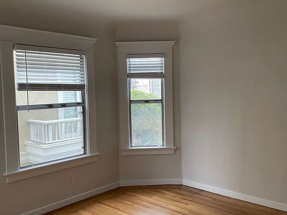 4th image of 2430 Lake St #11165326
