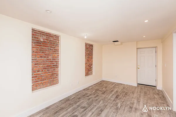 Rented by Nooklyn NYC LLC | media 25