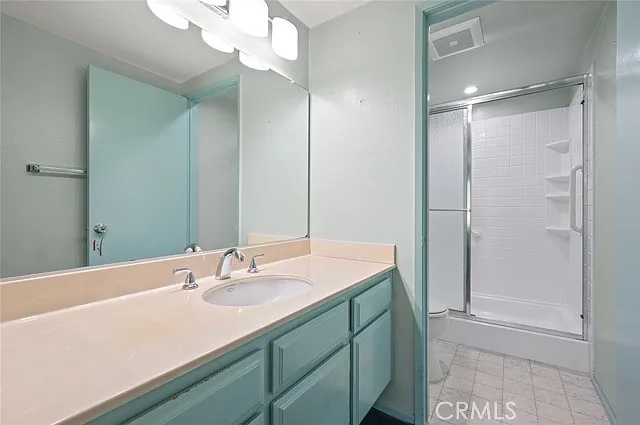 2514 E Willow St #103 — Photo 9