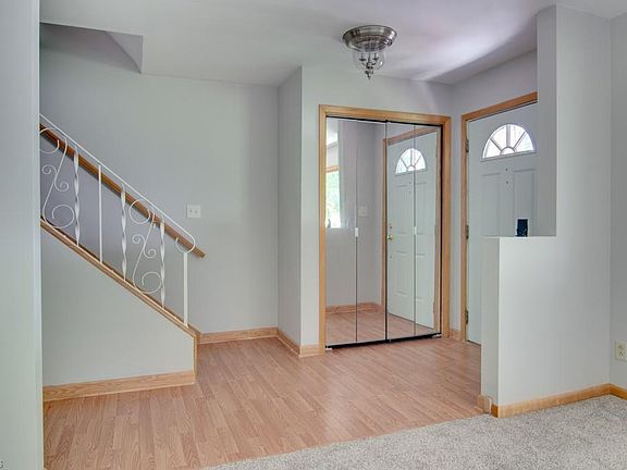 2nd image of 2503 Belair Dr