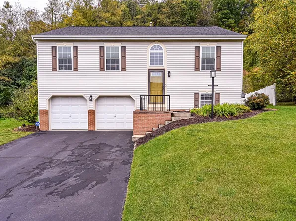 118 Stratford Ct, New Stanton, PA 15672